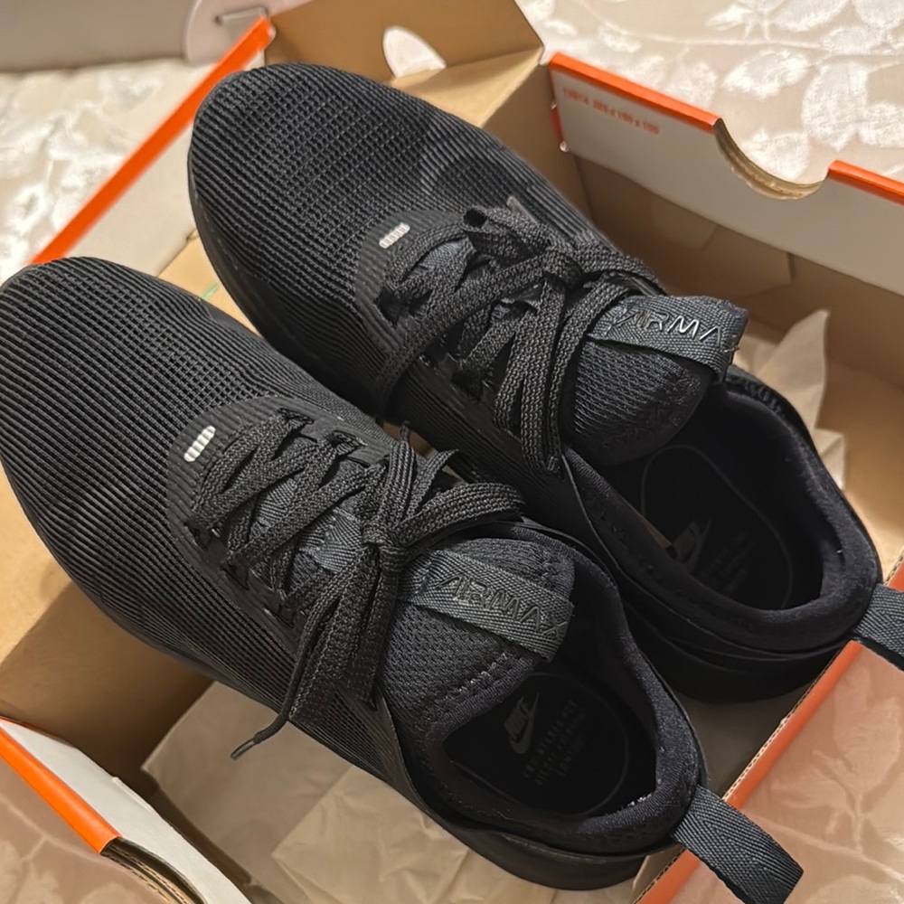 Women’s nike air max fly Black Running Shoes